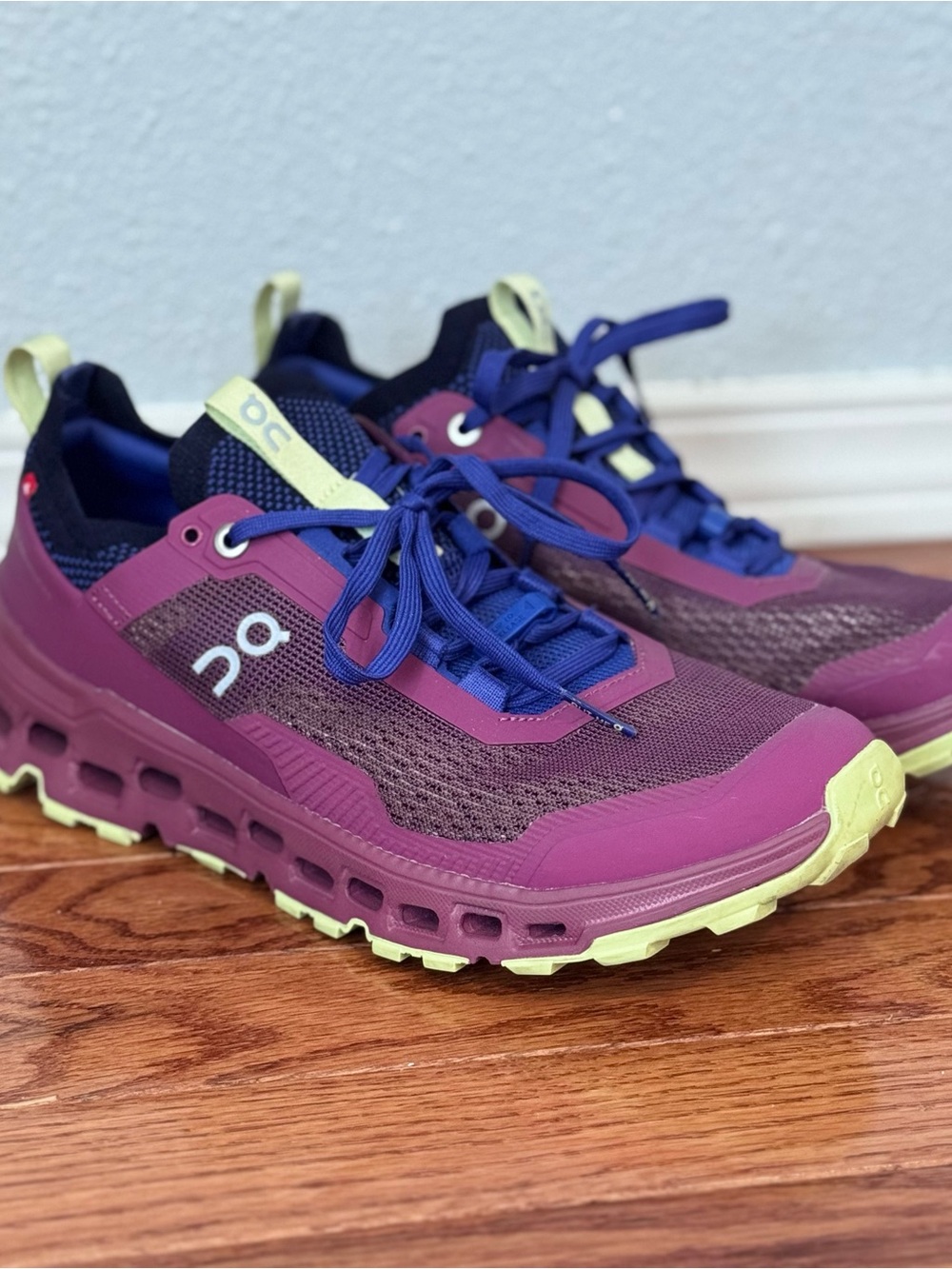 ON Women's CloudUltra Trail Shoe - Purple & Lime